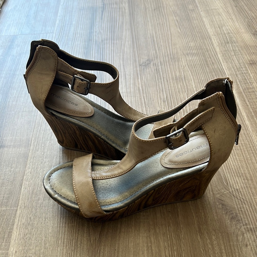 Heeled wedges